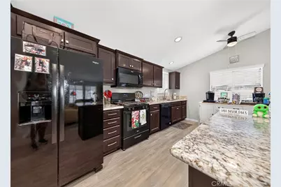 2230 Lake Park Drive #253, San Jacinto, CA 92583 - Photo 14