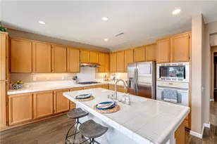 23649 Bellwood Ct, Murrieta, CA 92562 - Photo 16