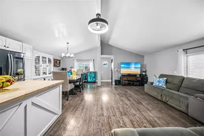 200 S Emerald Drive #22, Vista, CA 92081 - Photo 12