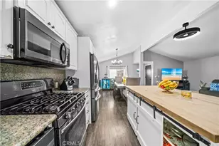 200 S Emerald Dr, Vista, CA 92081 - Photo 18