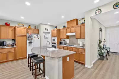 28209 Basswood, Murrieta, CA 92563 - Photo 8