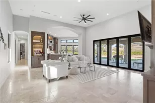 39760 Amber Ct, Murrieta, CA 92562 - Photo 10