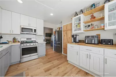 37475 Cole Creek Court, Murrieta, CA 92562 - Photo 6