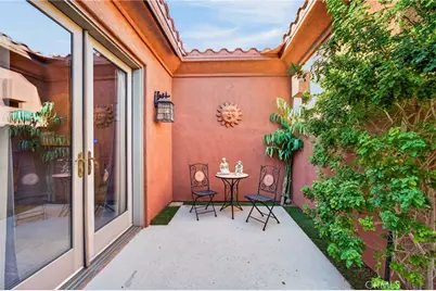9757 Oakmount Boulevard, Desert Hot Springs, CA 92240 - Photo 8