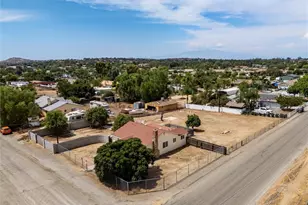 19482 Ray Ave, Riverside, CA 92508 - Photo 4