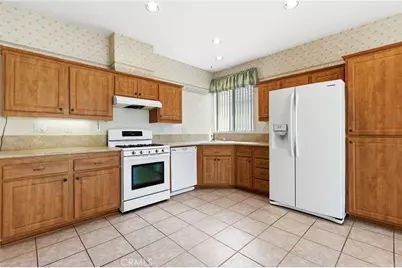 27927 Blaze Lane, Sun City, CA 92585 - Photo 12