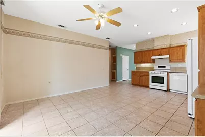 27927 Blaze Lane, Sun City, CA 92585 - Photo 10