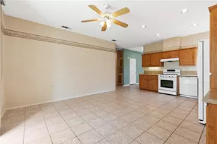 27927 Blaze Ln, Sun City, CA 92585 - Photo 10