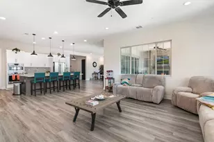 11523 Explorer Ct, Corona, CA 92883 - Photo 8
