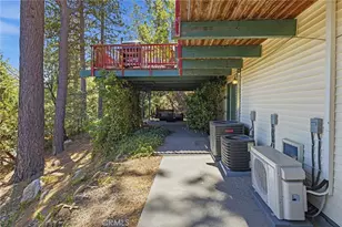 943 Nadelhorn Dr, Lake Arrowhead, CA 92352 - Photo 14