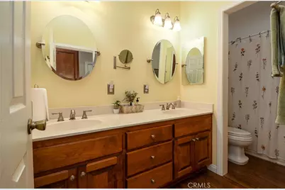 32720 Royal Oak Ln, Lake Elsinore, CA 92530 - Photo 16