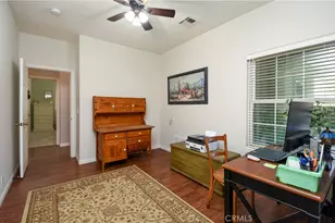 32720 Royal Oak Ln, Lake Elsinore, CA 92530 - Photo 10
