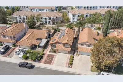 25077 Via Las Lomas, Murrieta, CA 92562 - Photo 6
