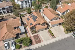 25077 Via Las Lomas, Murrieta, CA 92562 - Photo 2