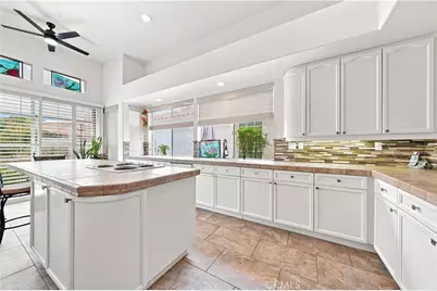 37775 Bear View Circle, Murrieta, CA 92562 - Photo 12