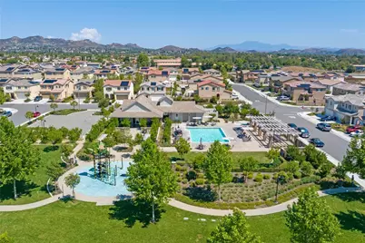 24289 Bay Laurel Avenue, Murrieta, CA 92562 - Photo 32