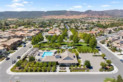 24237 Hazelnut Avenue, Murrieta, CA 92562 - Photo 34