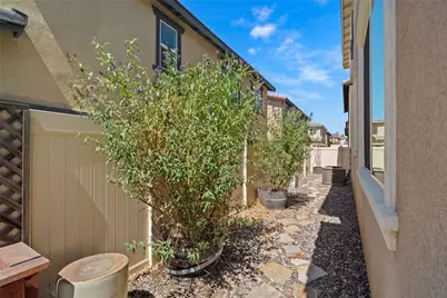 24237 Hazelnut Avenue, Murrieta, CA 92562 - Photo 30