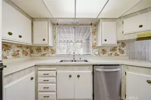 924 San Francisco, Hemet, CA 92543 - Photo 12