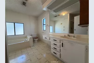 38078 Calle De Amor, Murrieta, CA 92563 - Photo 16