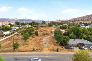 33405 Old State, Hemet, CA 92545 - Photo 34