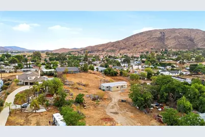 33405 Old State, Hemet, CA 92545 - Photo 36