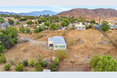 33405 Old State, Hemet, CA 92545 - Photo 38