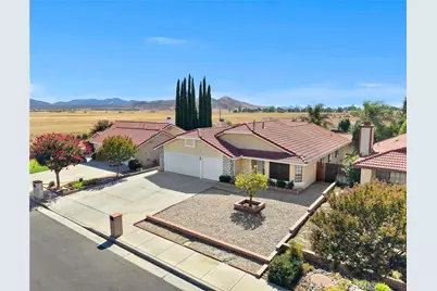 1489 S Palm Avenue, Hemet, CA 92543 - Photo 2
