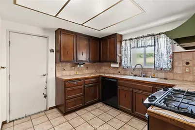 1631 Hackney, Hemet, CA 92543 - Photo 10