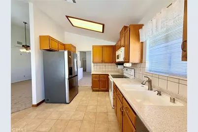 1874 Ash Tree Lane, Hemet, CA 92545 - Photo 10