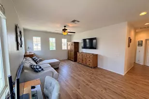 33193 Romance, Temecula, CA 92592 - Photo 16