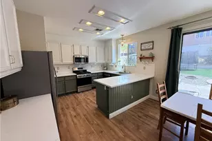 33193 Romance, Temecula, CA 92592 - Photo 6