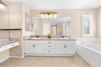 30975 Brassie Ln, Temecula, CA 92591 - Photo 18
