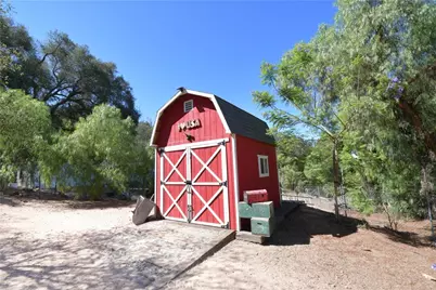 6051 Rainbow Heights, Fallbrook, CA 92028 - Photo 20
