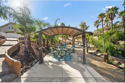 22032 W San Joaquin Drive, Canyon Lake, CA 92587 - Photo 36