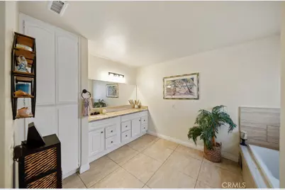 22032 W San Joaquin Drive, Canyon Lake, CA 92587 - Photo 24