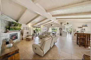 22032 W San Joaquin Dr, Canyon Lake, CA 92587 - Photo 8