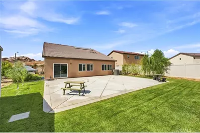 28414 Cats Claw Dr, Winchester, CA 92596 - Photo 32