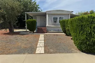 16437 Pinyon, Lake Elsinore, CA 92530 - Photo 2