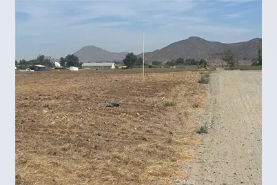 35 Beeler Road, Winchester, CA 92596 - Photo 4