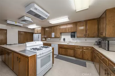 1250 N Kirby Street #121, Hemet, CA 92545 - Photo 26