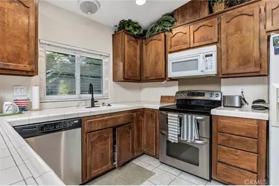 23874 Canyon Lake, Canyon Lake, CA 92587 - Photo 10