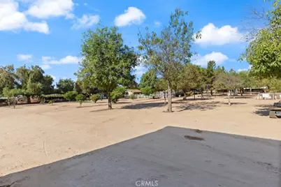 25210 California, Hemet, CA 92545 - Photo 42