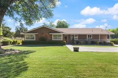 25210 California, Hemet, CA 92545 - Photo 4