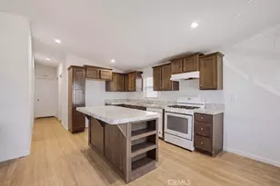1097 State, Hemet, CA 92543 - Photo 6