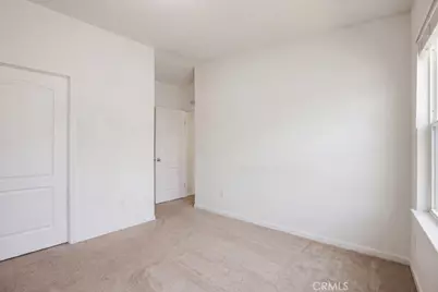 1097 N State St. #26, Hemet, CA 92543 - Photo 18