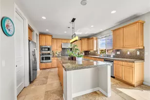 19 Plaza Lucerna, Lake Elsinore, CA 92532 - Photo 8