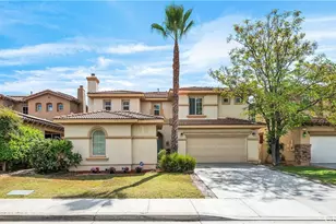 19 Plaza Lucerna, Lake Elsinore, CA 92532 - Photo 2