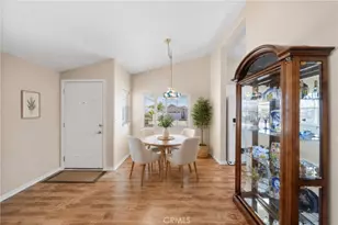 38055 Calle Amigable, Murrieta, CA 92563 - Photo 8