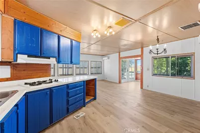 26050 Sultanas, Homeland, CA 92548 - Photo 6